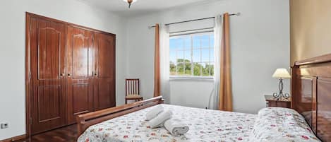 4 habitaciones, wifi y ropa de cama