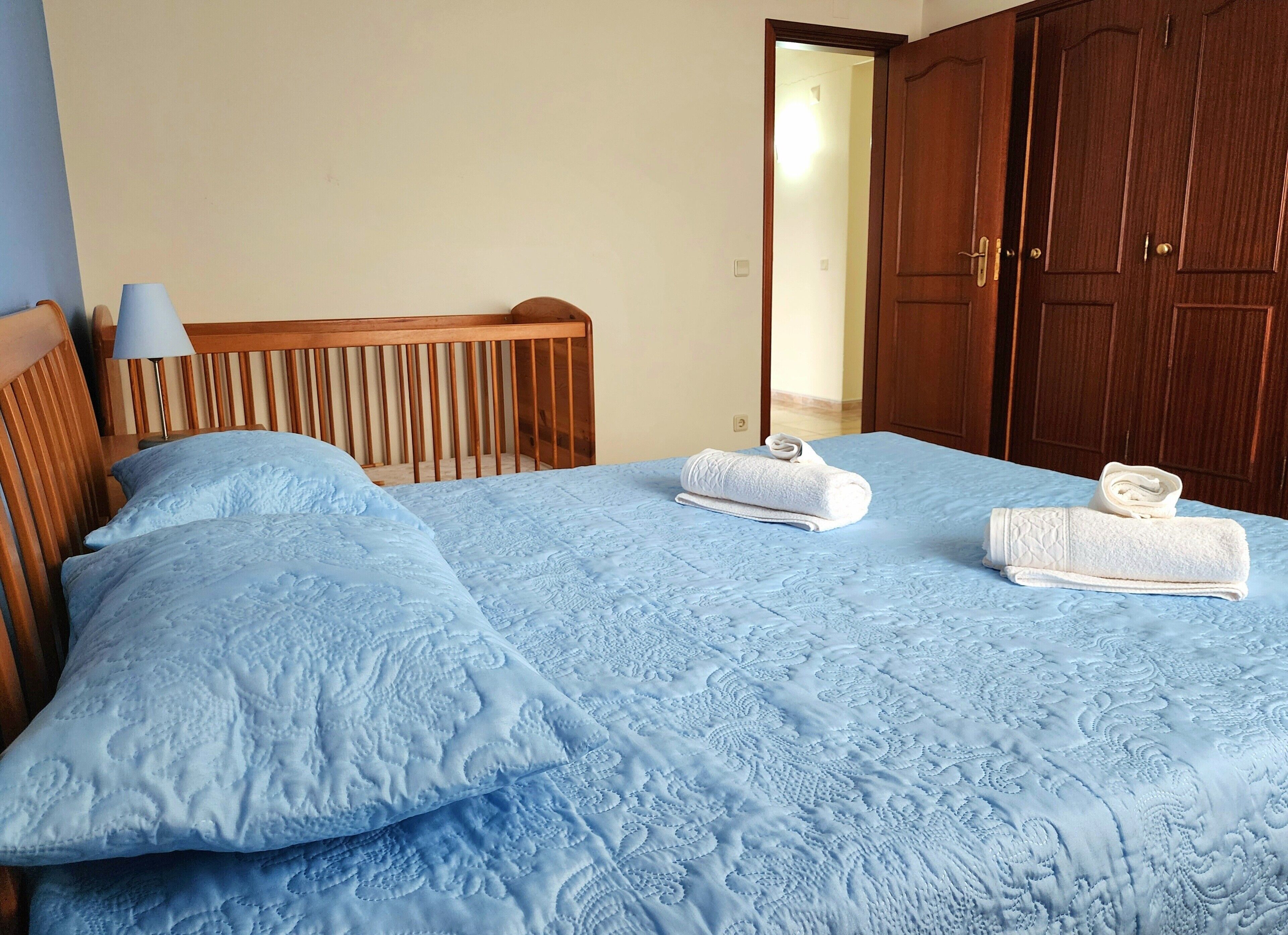 4 bedrooms, WiFi, bed sheets