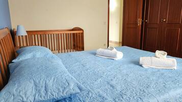 4 bedrooms, WiFi, bed sheets