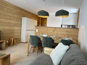 Interior - 35m from shops, 1st floor, terrace, 60m², Méribel-Mottaret (Méribel - Les Allues)