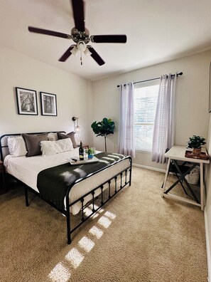 1 bedroom, desk, iron/ironing board, WiFi