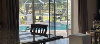 Attached Private GuestHouse- Fenced Yard