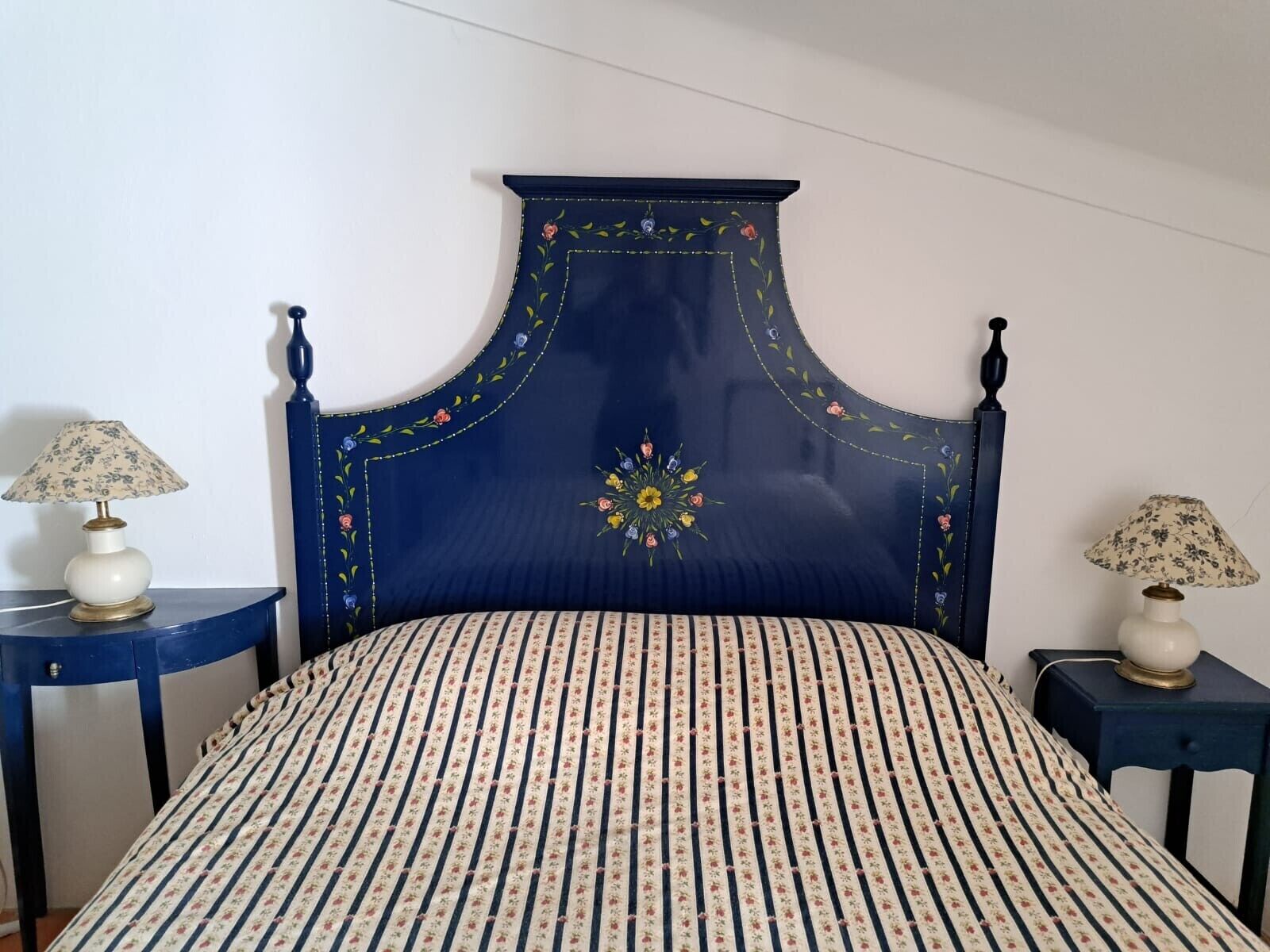 4 bedrooms, WiFi, bed sheets