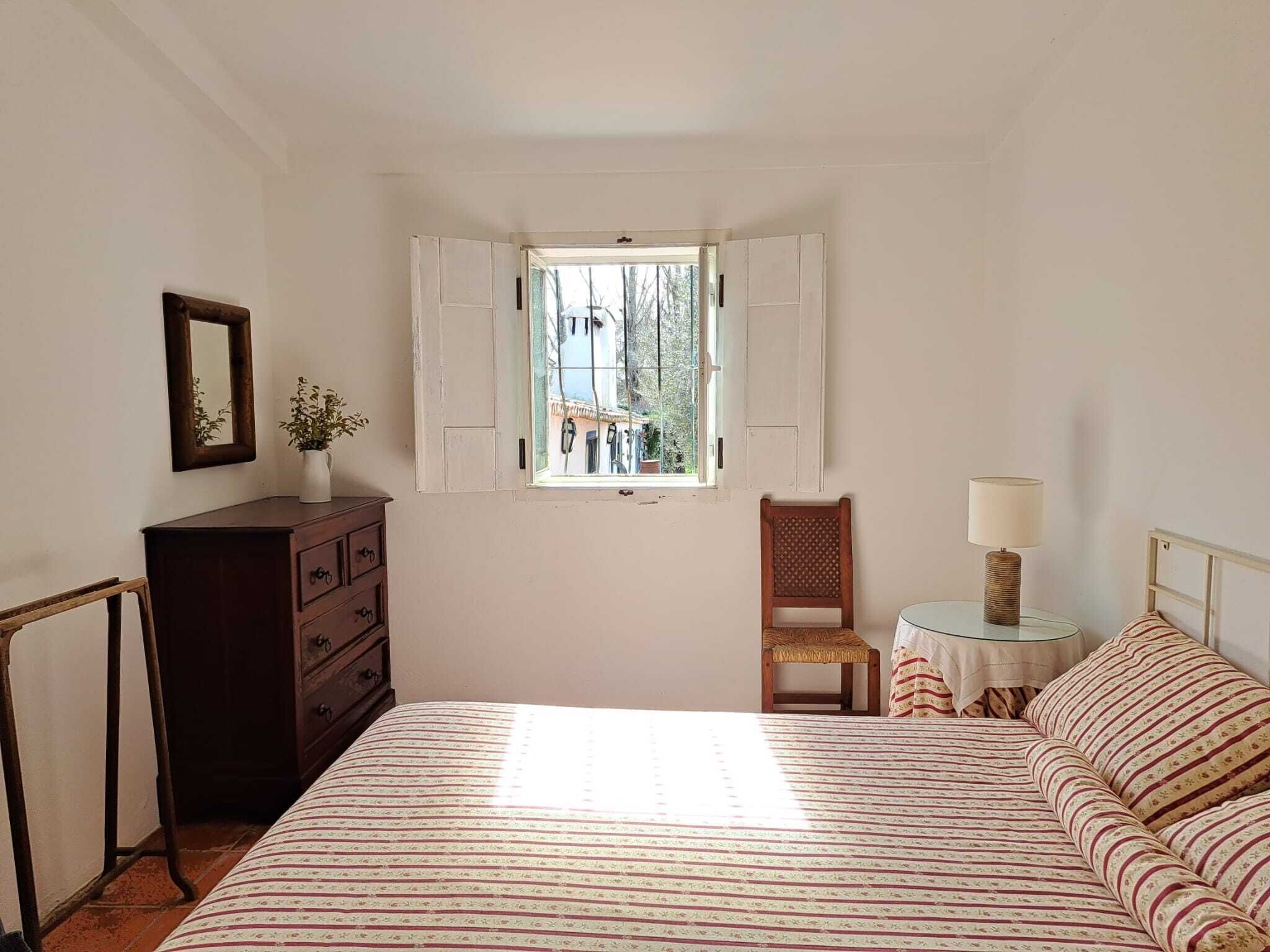 4 habitaciones, wifi y ropa de cama 