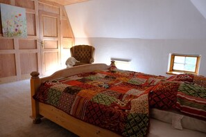 2 bedrooms, desk, free WiFi