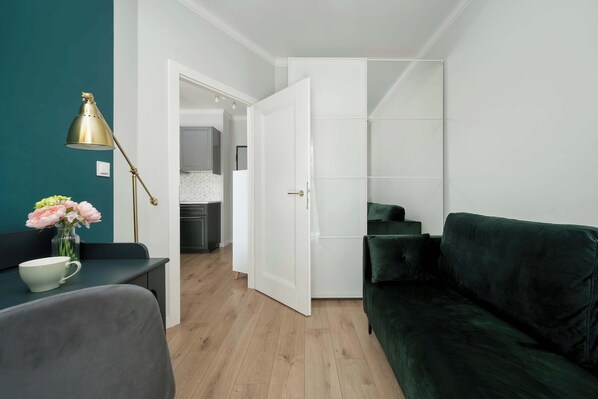 TV, offices