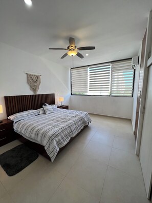 3 chambres, bureau, fer et planche à repasser, Wi-Fi gratuit