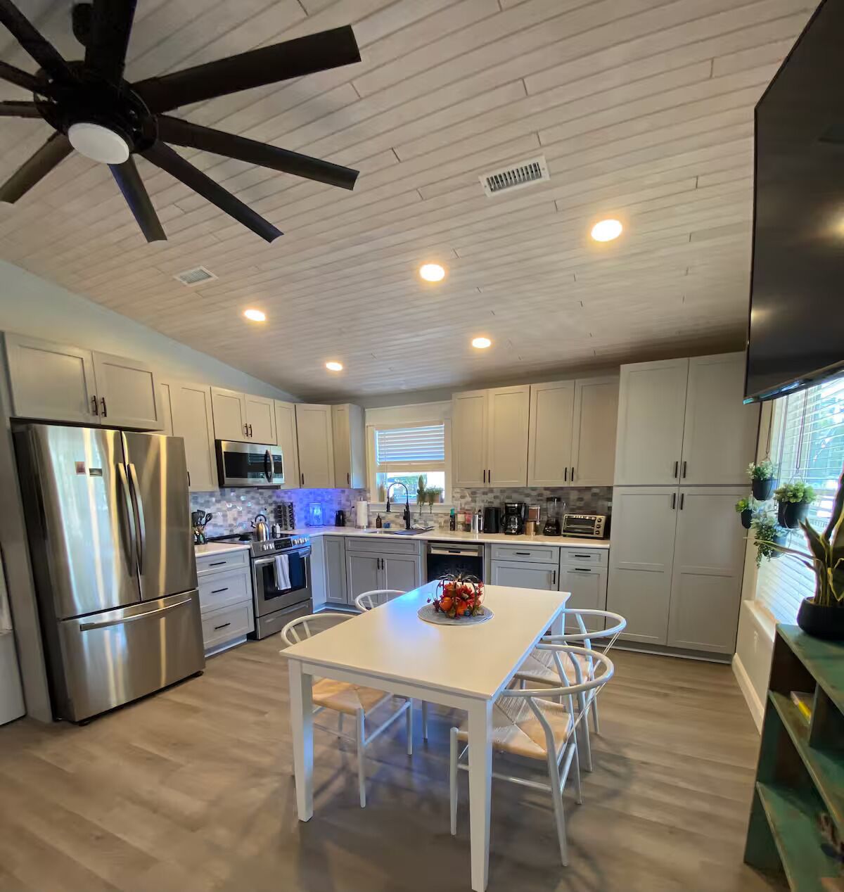 Microwave, oven, stovetop, dishwasher