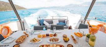 Bona Dea | 27m San Lorenzo Yacht – Bodrum