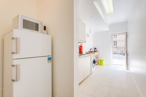 Frigorífic, microones, forn i rentaplats