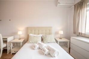 1 bedroom, desk, iron/ironing board, Internet