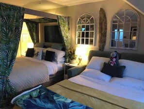 1 bedroom, desk, iron/ironing board, travel cot