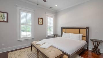 2 bedrooms, desk, iron/ironing board, travel cot