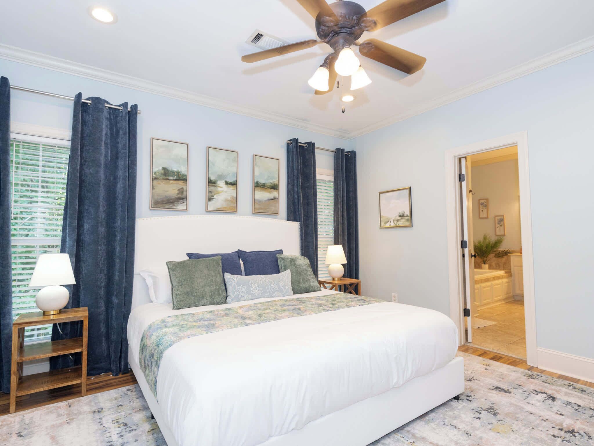 3 bedrooms, iron/ironing board, WiFi, bed sheets