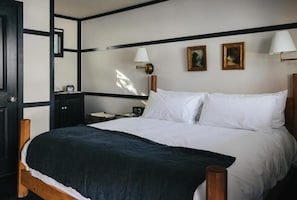 WiFi, bed sheets