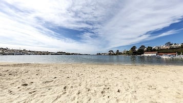 Sun loungers, beach towels
