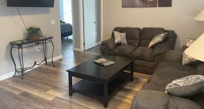 Ferndale Fashion Getaway 2-bedroom apartment