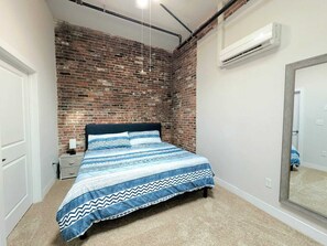 2 makuuhuonetta, silitysrauta/-lauta, ilmainen Wi-Fi, vuodevaatteet