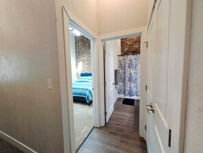 2 Schlafzimmer, Bügeleisen/Bügelbrett, kostenloses WLAN, Bettwäsche