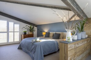 4 habitaciones, escritorio, tabla de planchar con plancha y wifi gratis 