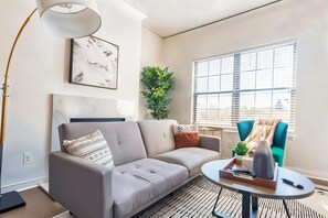TV, fireplace, offices