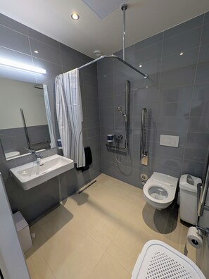 Capsule Deluxe - Disability Access | Accessible bathroom