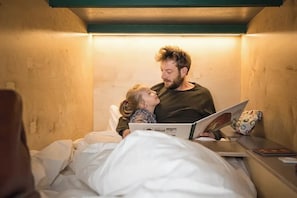 Free WiFi, bed sheets