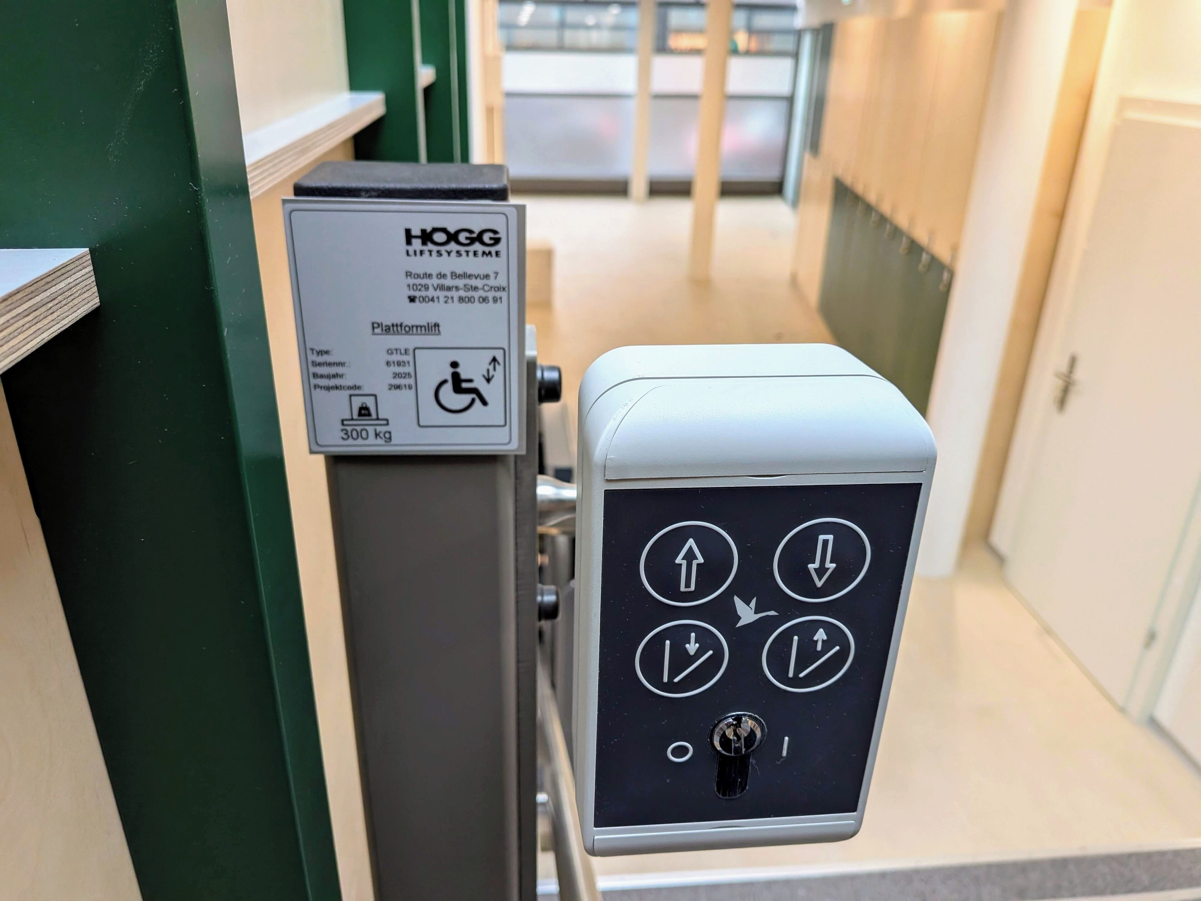 Capsule Deluxe - Disability Access | Free WiFi, bed sheets