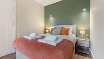 1 bedroom, internet, bed sheets