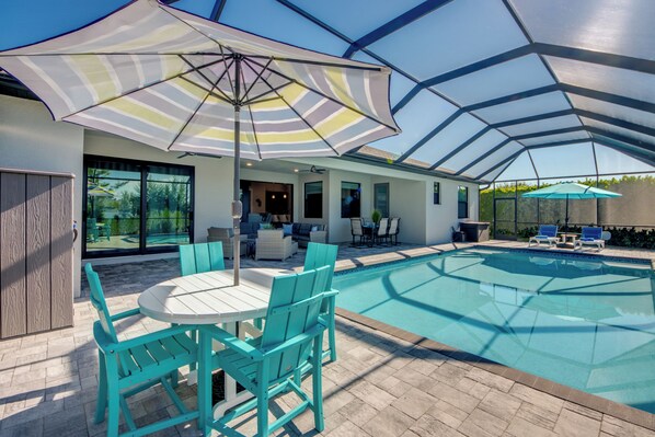Outdoor pool, a heated pool