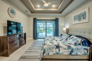 4 bedrooms, desk, travel crib, free WiFi