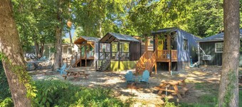 Cozy Cabin on the River - 6 Min to GVL