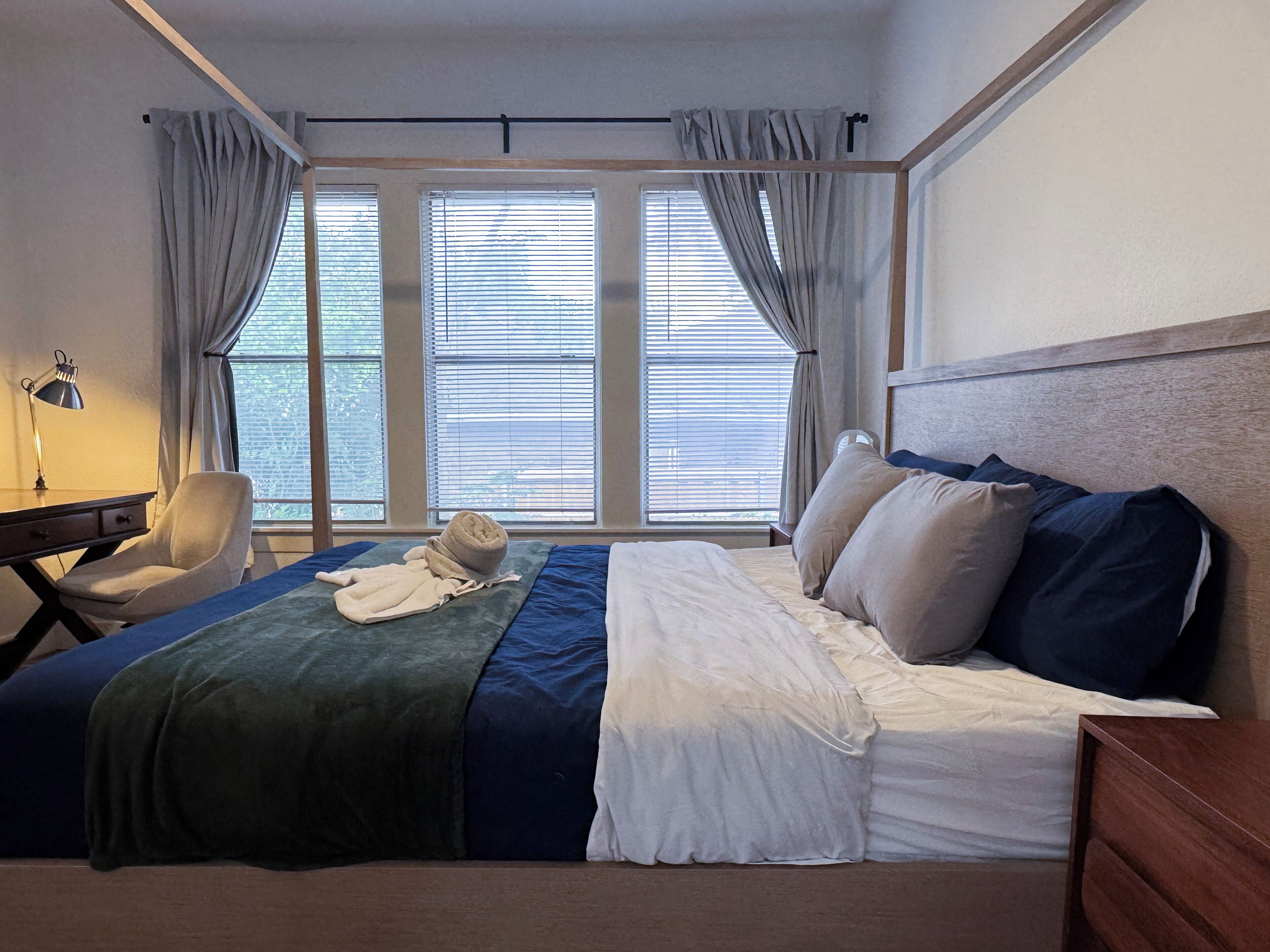 4 bedrooms, WiFi, bed sheets