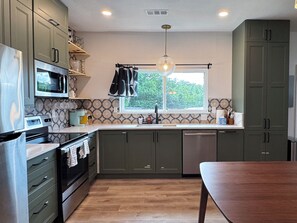 Microwave, oven, stovetop, dishwasher