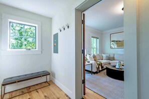 TV, fireplace, offices
