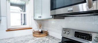 Cozy Corner Near UPMC & Downtown