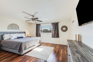 3 habitaciones, tabla de planchar con plancha, wifi y ropa de cama 