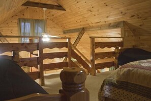 3 bedrooms, bed sheets