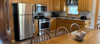 Sunburst Locust Cabin