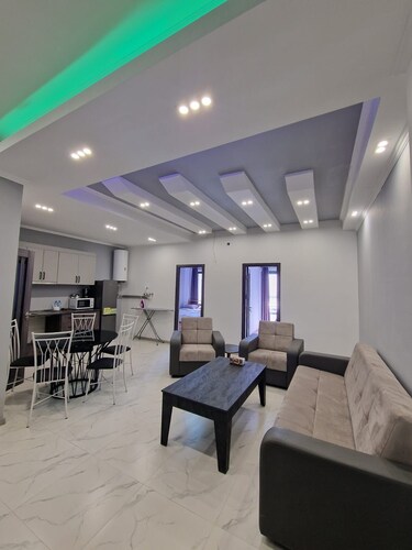 Modern Spacious Villa Apartment