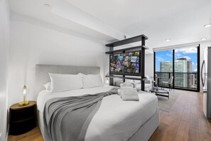 1 chambre, fer et planche à repasser, Wi-Fi, draps fournis