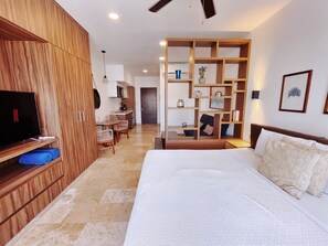 1 bedroom, in-room safe, iron/ironing board, free WiFi