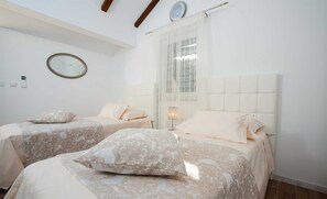 4 habitaciones, wifi gratis y ropa de cama 