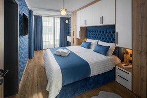 4 bedrooms, iron/ironing board, free WiFi, bed sheets - Luxury Villa Arabesca with Pool (Funtana)