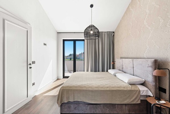 3 habitaciones, tabla de planchar con plancha y wifi gratis