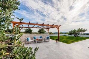 Terrace/patio - Villa Volare with Pool (Rogoznica)