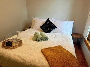1 bedroom, desk, iron/ironing board, travel cot