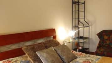 2 chambres, fer et planche Ă repasser, draps fournis