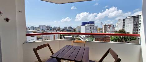 Apartamento Confort | Restaurante al aire libre