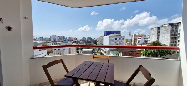Apartamento Confort | Restaurante al aire libre